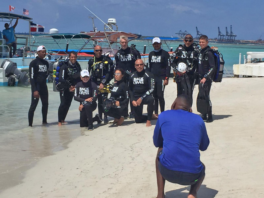 Il Team di acqua impegnato per il record Back to the ABYSS