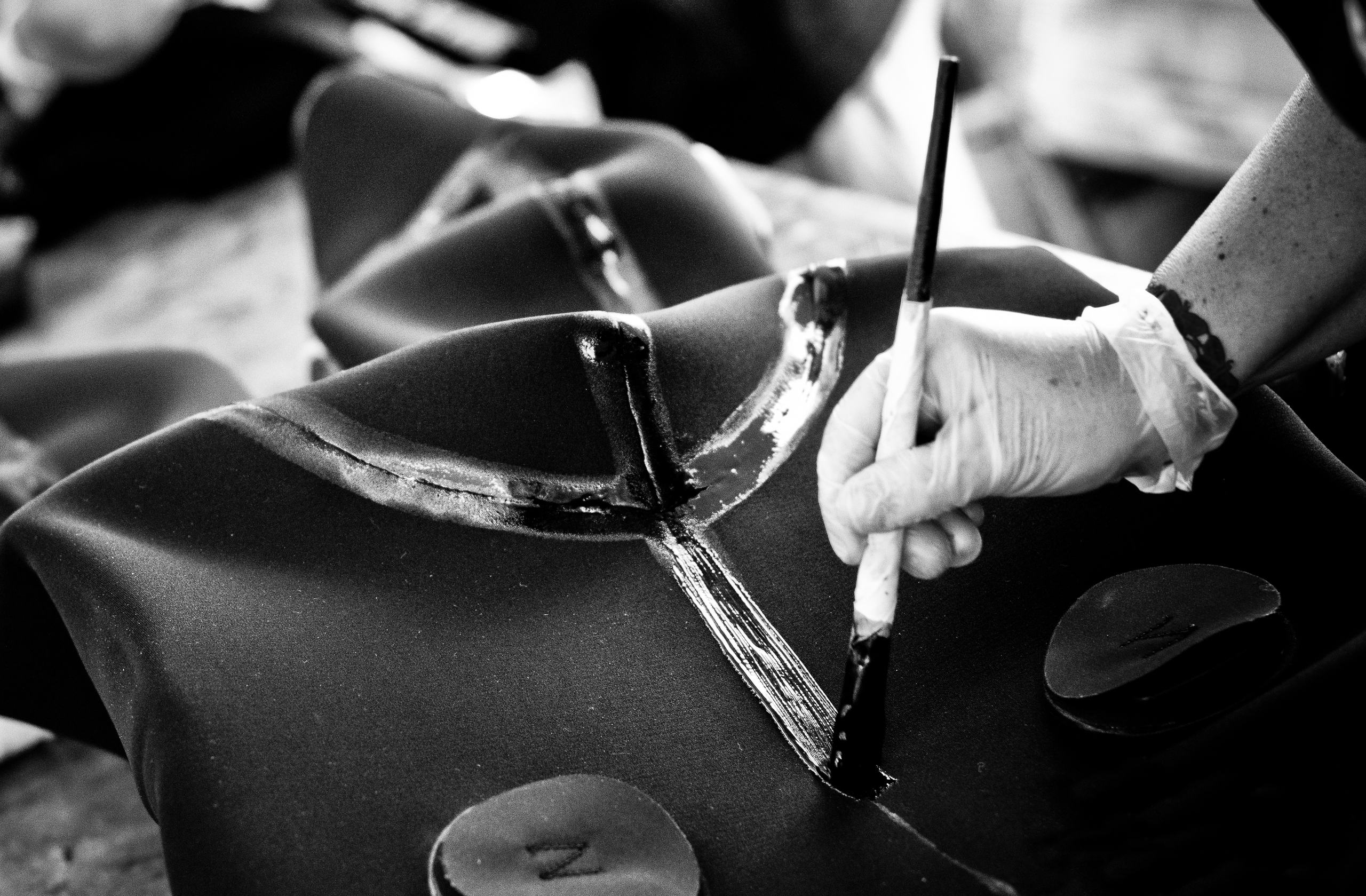 DiveSystem Company: dry suit gluing by hand