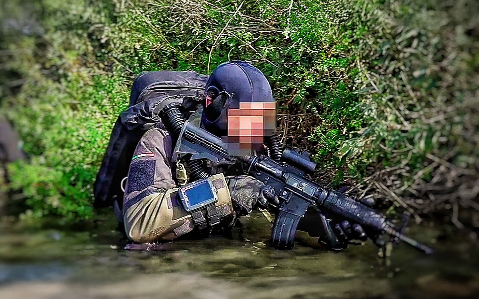 DiveSystem MilPro Combat M.A.S., in use