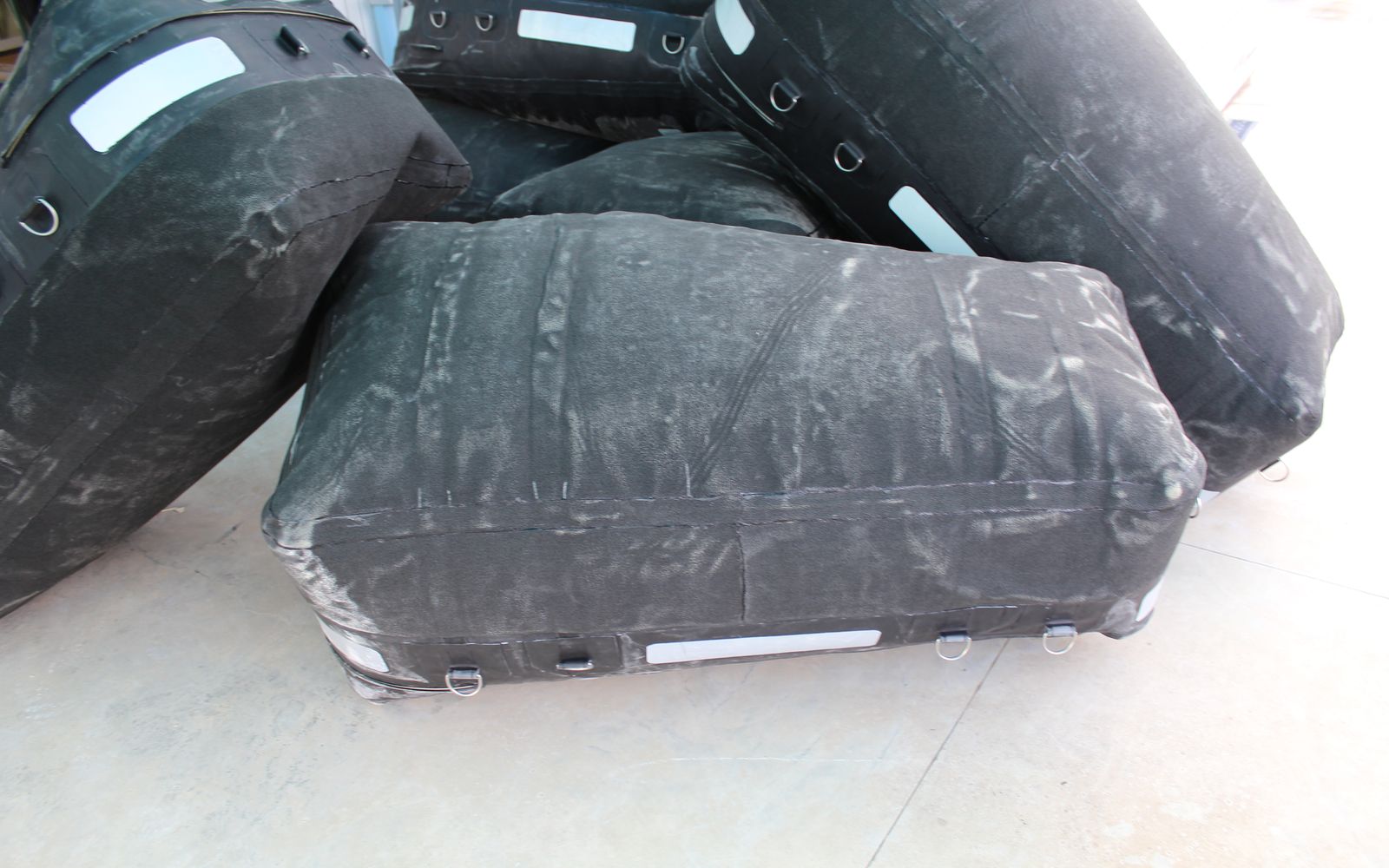 DiveSystem MilPro Dry bag for outboard motors, in use