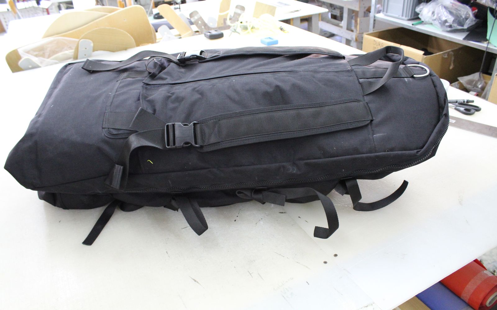 DiveSystem MilPro Transport dry bag, in use