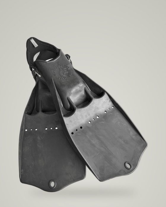 Fins, masks and accessories