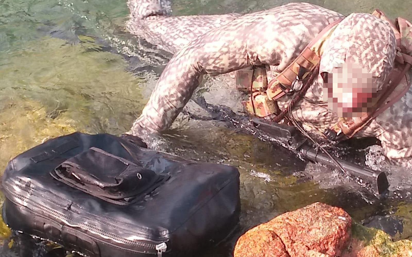 DiveSystem MilPro Surface dry backpack, in use